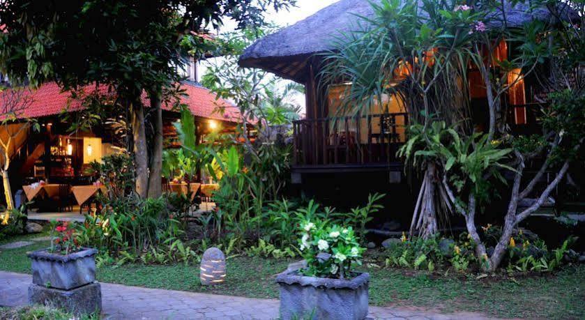 Tunjung Mas Bungalow Ubud Esterno foto